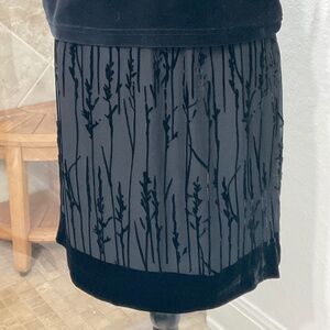 35- Ann Taylor Petites NWOT Black Silk Blend Skirt Size 10P Beautiful with boots
